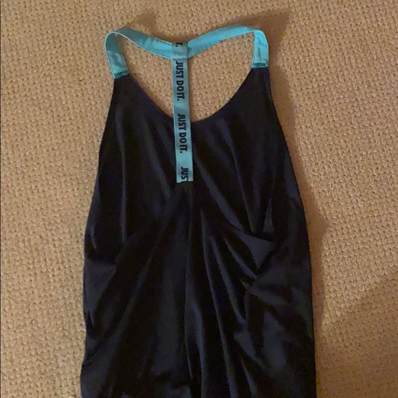 workout top - Picture 2 of 2